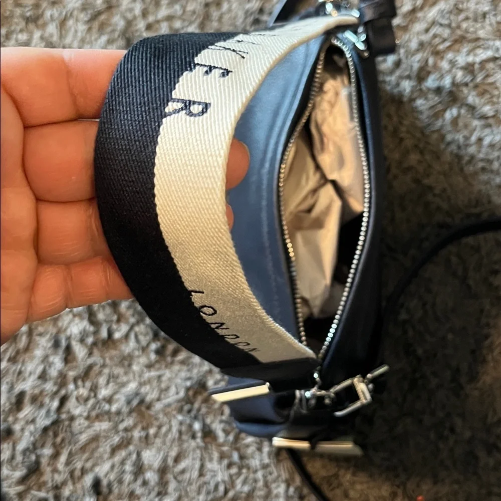 😍Ted Baker Navy Crossbody Bag